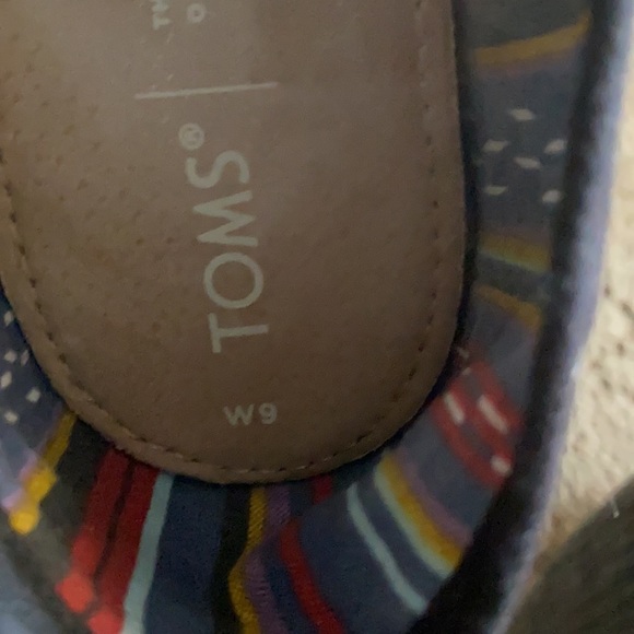 Toms shoes - Picture 4 of 4